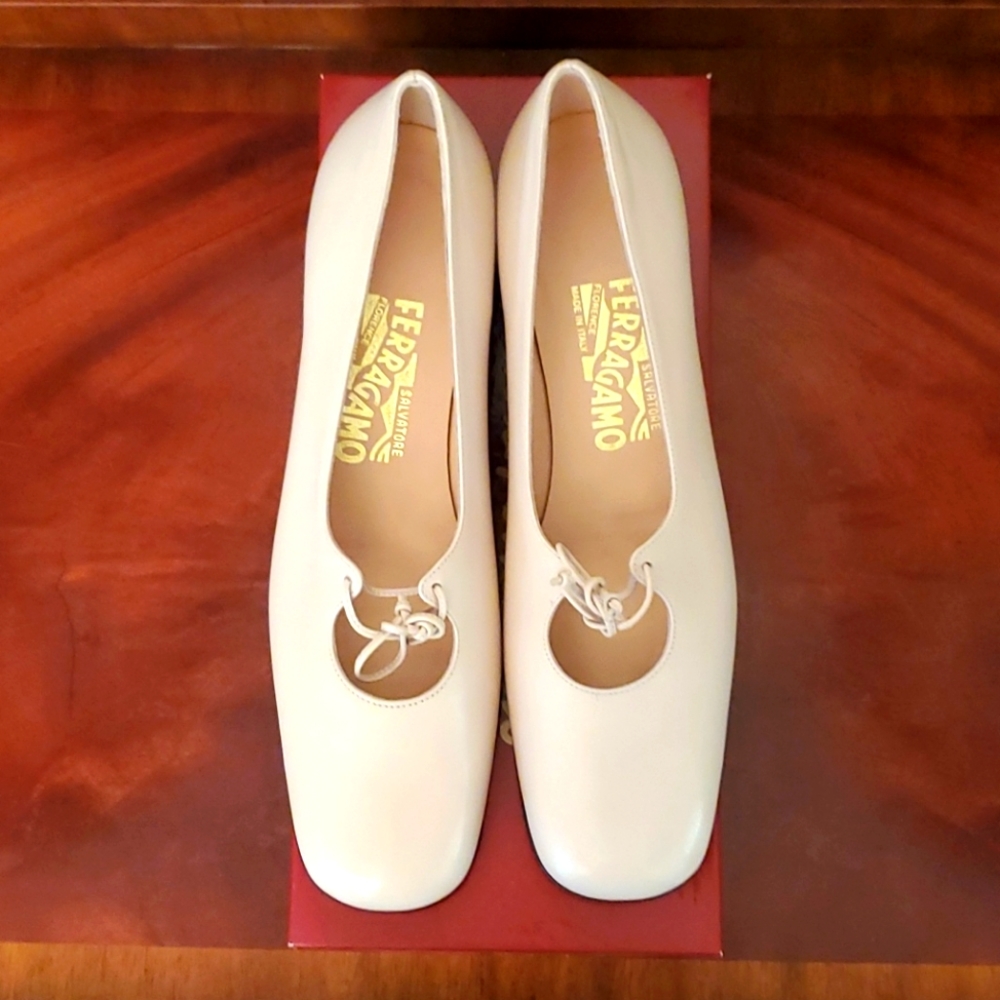 Salvatore Ferragamo-Womens Nappa Calf 9.5 Flat-New In Box